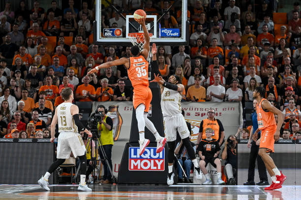 现战略调整 现战略调整