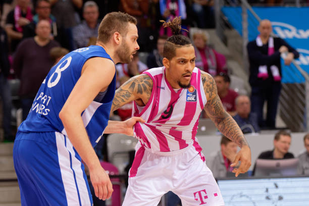 让布克更多 让布克更多