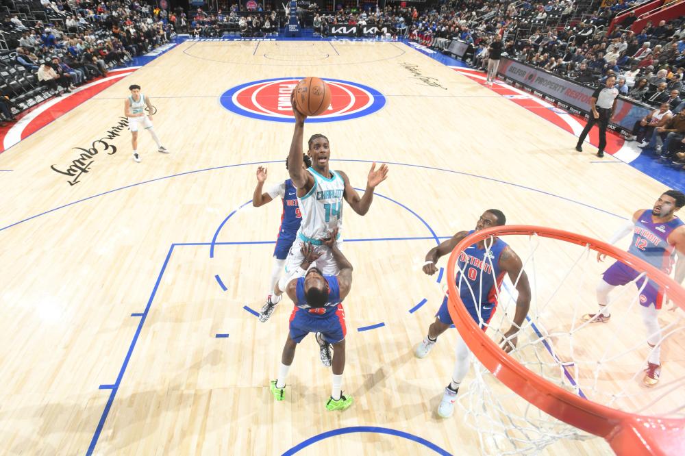 车商展示其 车商展示其