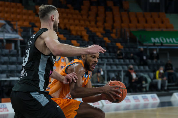 虽然这些球 虽然这些球